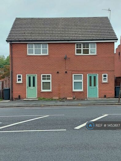 2 Bedroom Semi-Detached House To Rent In Carrington Street, Swinton, Manchester, M27