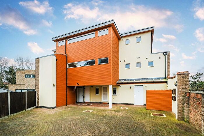 1 Bedroom Flat To Rent In Parker Court, South Birkbeck Road, Leytonstone, E11