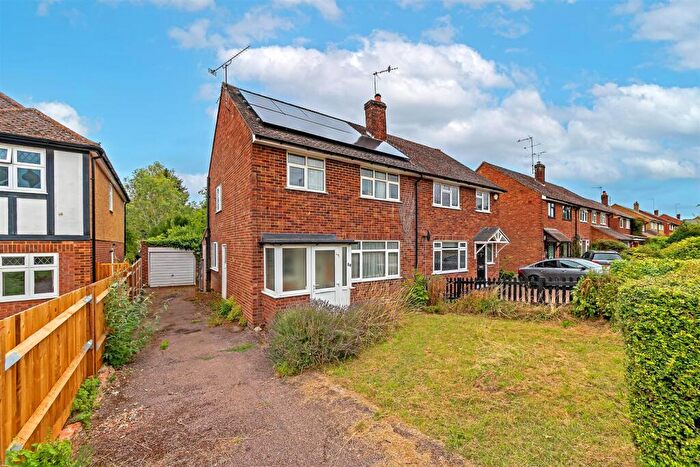 3 Bedroom Semi-Detached House For Sale In Tudor Road, Wheathampstead, St. Albans, AL4