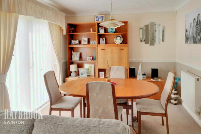 4 Bedroom Detached House For Sale In Cedar Vale, Swinton, S64