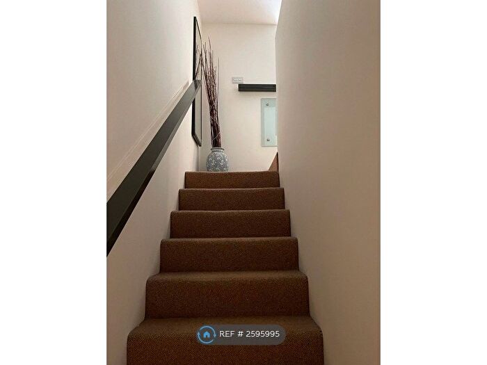 1 Bedroom Flat To Rent In The Collegiate, Liverpool, L6