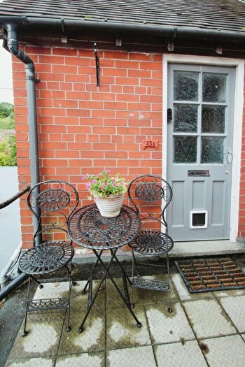 2 Bedroom Apartment To Rent In High Street, Eccleshall, Stafford, Staffordshire, ST21