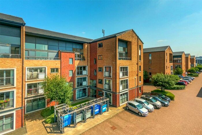 3 Bedroom Flat To Rent In Minerva Way, Finnieston, G3