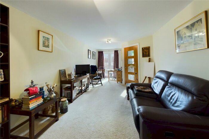 1 Bedroom Apartment For Sale In Goodes Court, Royston, Hertfordshire, SG8