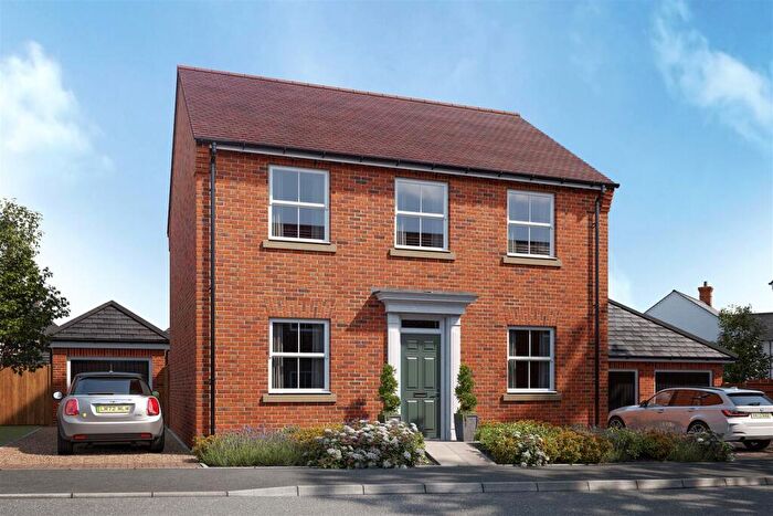 3 Bedroom Detached House For Sale In Fiddleford Ridge, Sturminster Newton, DT10