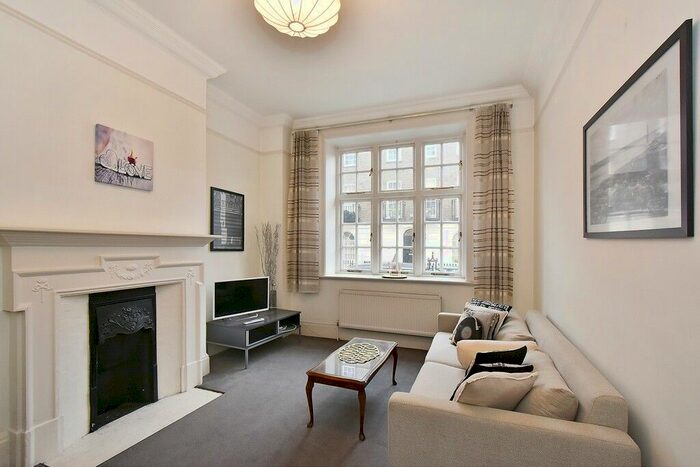 1 Bedroom Flat To Rent In Cliveden Place, Belgravia, SW1W