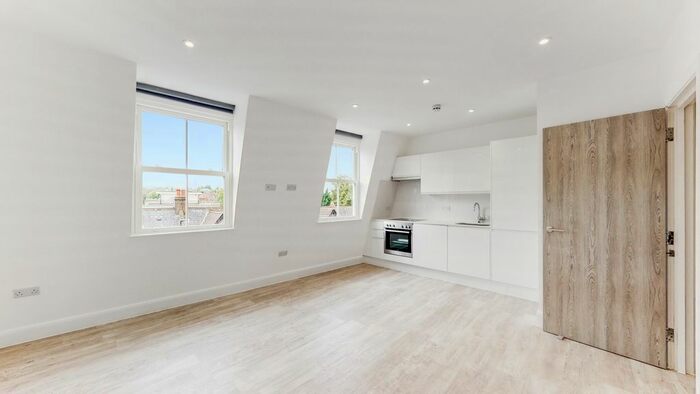 1 Bedroom Flat To Rent In High Road, Willesden Green, NW10