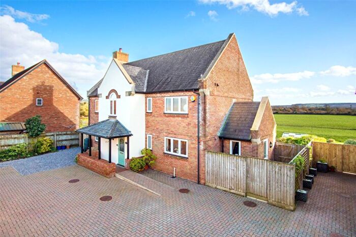 4 Bedroom Detached House For Sale In Woodlands, Hazelbury Bryan, Sturminster Newton, DT10