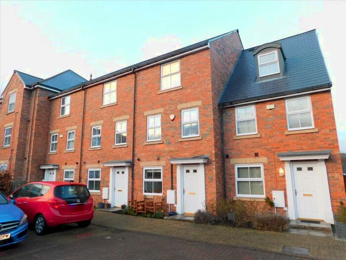 4 Bedroom Terraced House To Rent In Barrington Close, Framwellgate Moor, Durham City, DH1