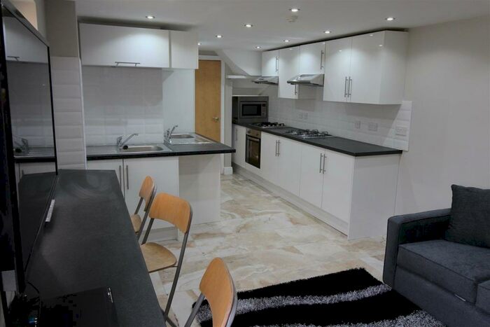 8 Bedroom House To Rent In Merthyr Street, Cathays, Cardiff, CF24