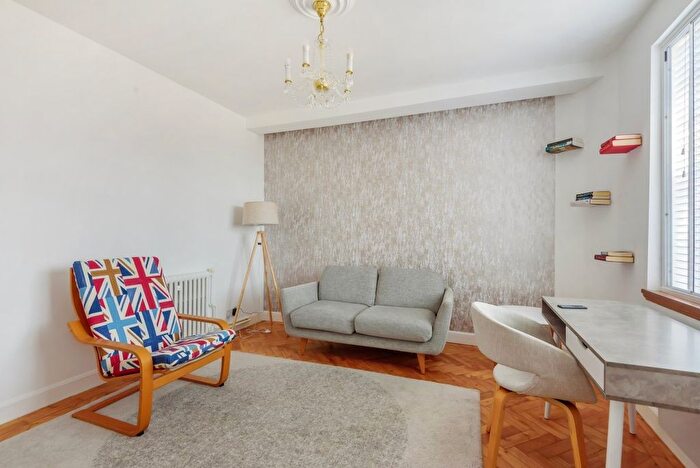 1 Bedroom Flat For Sale In Hamlet Gardens, Hammersmith, London, W6