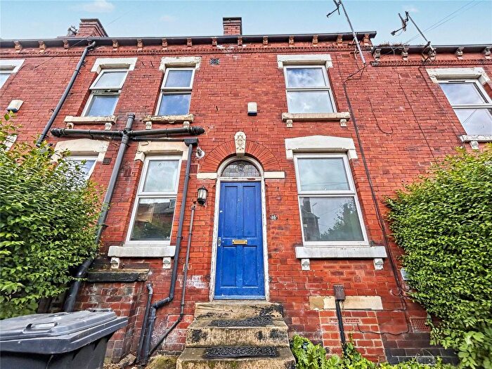 2 Bedroom Terraced House For Sale In Lascelles Road West, Leeds, West Yorkshire, LS8
