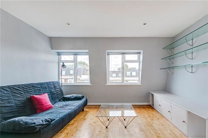 1 Bedroom Flat To Rent In Sinclair Road, London, W14