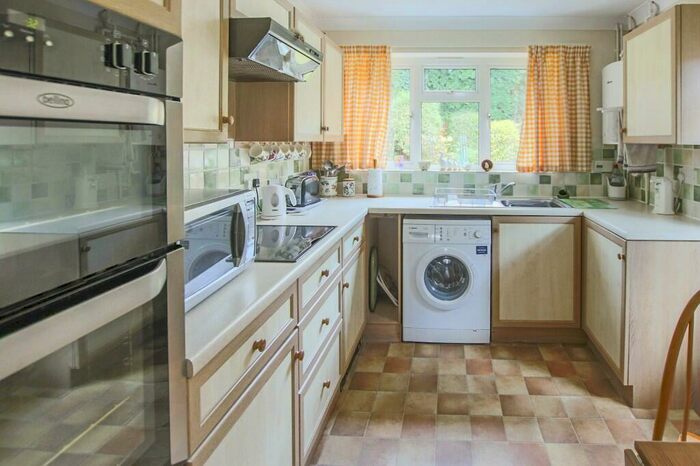 4 Bedroom Detached House For Sale In Lowdells Drive, East Grinstead, West Sussex, RH19