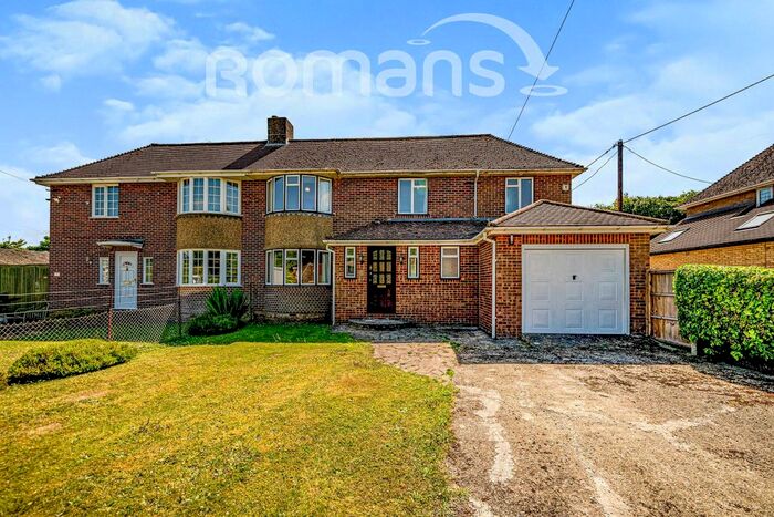 4 Bedroom Semi-Detached House To Rent In Old Dashwood Hill, Studley Green, High Wycombe, HP14
