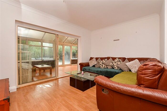 3 Bedroom Semi-Detached House For Sale In Picquets Way, Banstead, Surrey, SM7