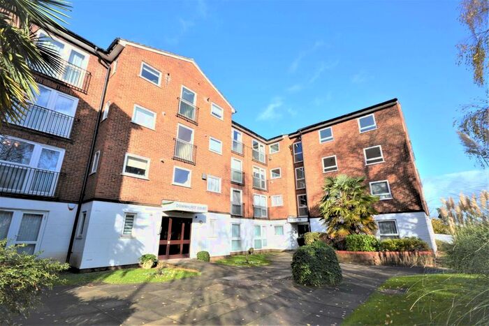 2 Bedroom Flat To Rent In Parson Street, London, NW4