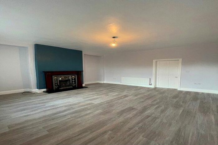 3 Bedroom Property To Rent In Leeds Road, Nelson BB9