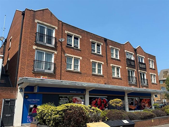 1 Bedroom Flat To Rent In High Road, Wood Green, N22