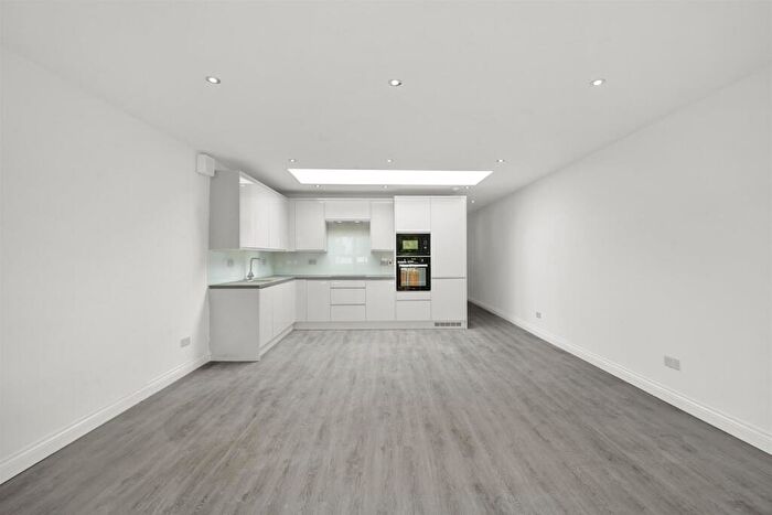 3 Bedroom Semi Detached House For Sale In Sydney Road, Abbey Wood, SE2