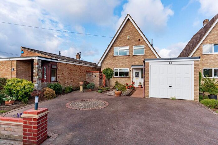 3 Bedroom Detached House For Sale In Glengarry Close, Hethersett, NR9