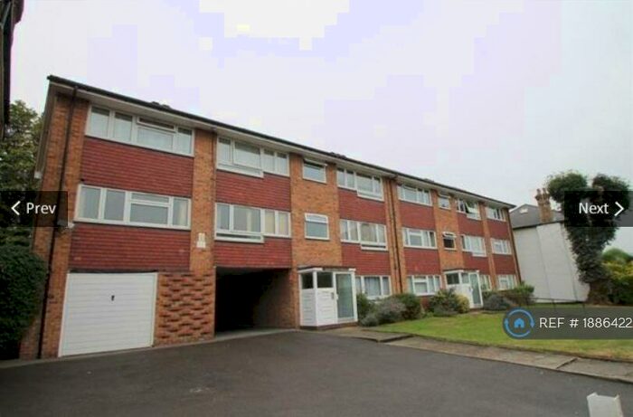 2 Bedroom Flat To Rent In Chesterton House, Croydon, CR0