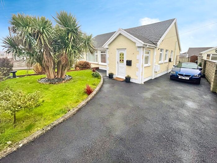 2 Bedroom Bungalow For Sale In Merlin Crescent, Bridgend, CF31