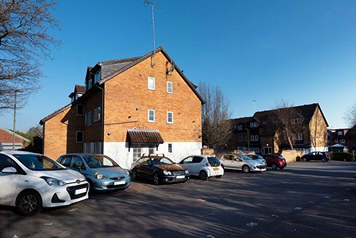 Studio To Rent In Boleyn Way, Barnet, EN5