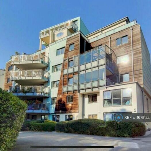 2 Bedroom Flat To Rent In Aura Court, London, SE15