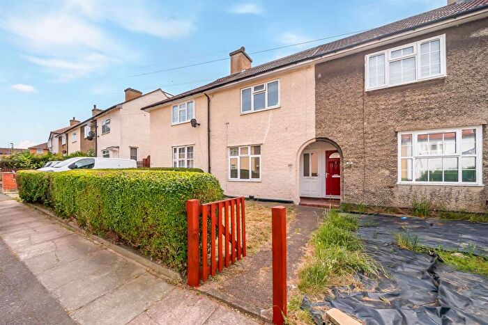 2 Bedroom Terraced House For Sale In Camlan Road, Bromley, BR1