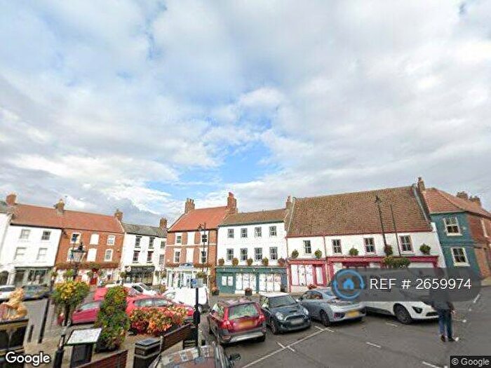 2 Bedroom Maisonette To Rent In Market Place, Caistor, Market Rasen, LN7