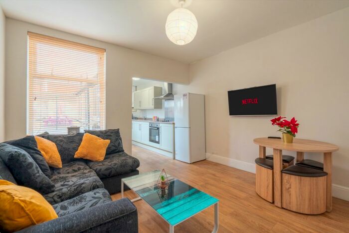 3 Bedroom Terraced House To Rent In Drake Street, Lincoln, LN1