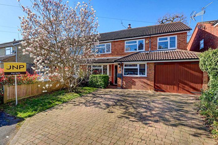 4 Bedroom Semi-Detached House For Sale In Oaktree Close, Penn, High Wycombe, Buckinghamshire, HP10
