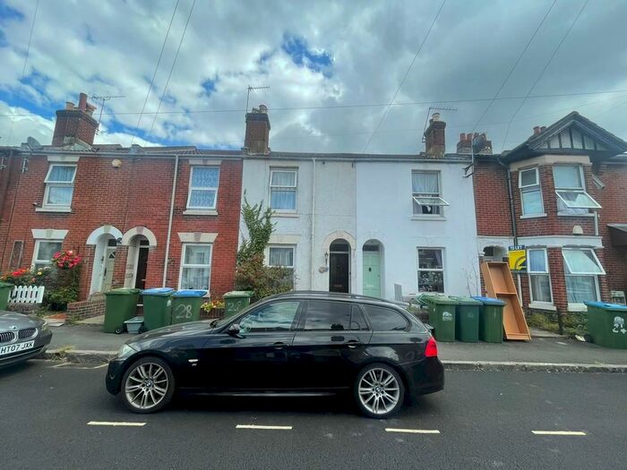 3 Bedroom Terraced House To Rent In Bath Street, Southampton, SO14