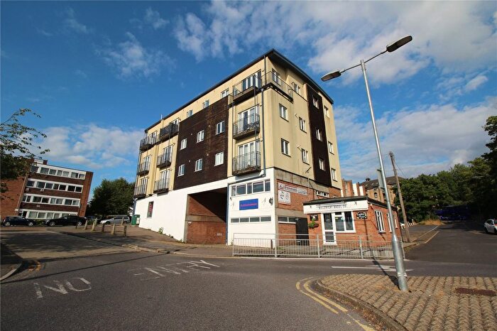 2 Bedroom Flat To Rent In Radford House, Radford House, CM12