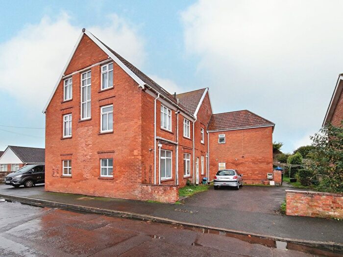 2 Bedroom Flat For Sale In Golf Links Road, Burnham-On-Sea, TA8