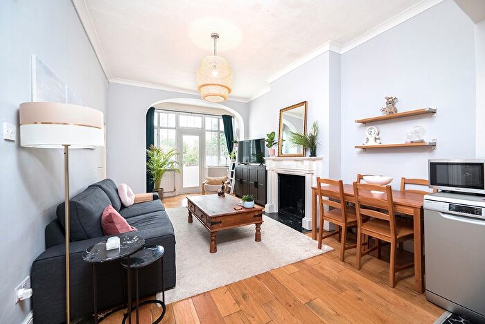 1 Bedroom Flat To Rent In Finchley Road, London, NW3
