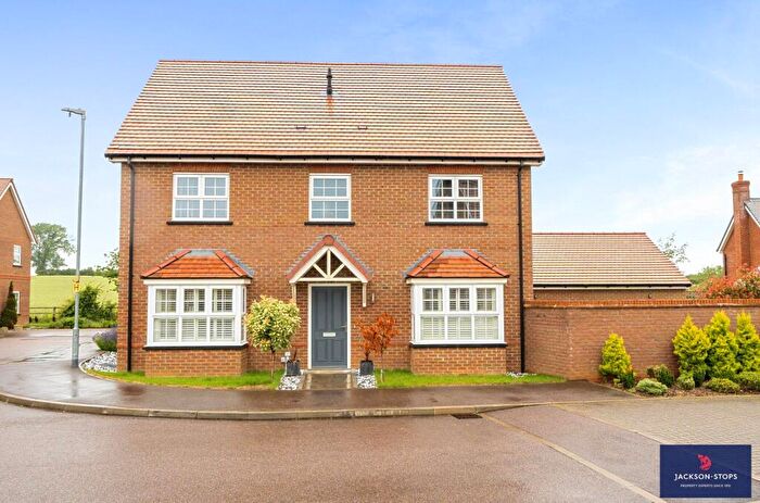 5 Bedroom Detached House For Sale In Whitebeam Close, Silsoe, Bedford, Bedfordshire, MK45