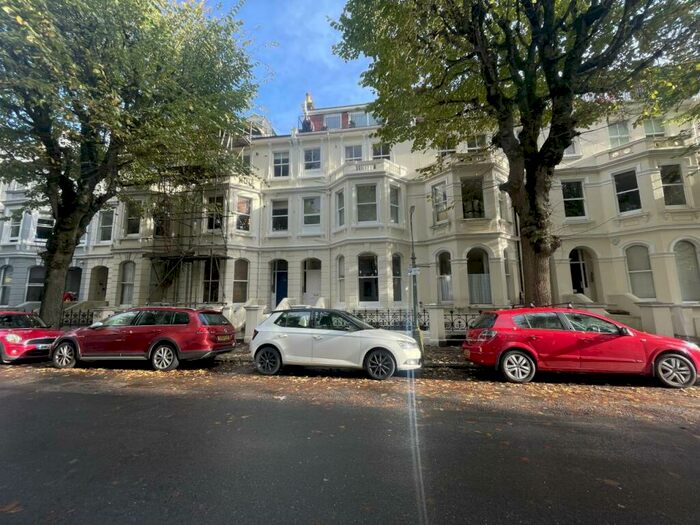 Studio To Rent In St Aubyns, Hove, East Sussex, BN3