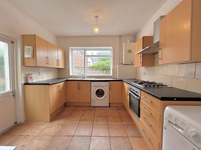 5 Bedroom House To Rent In Woodville Road, Cardiff(City), CF24