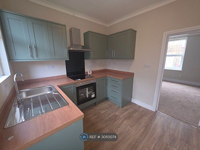 2 Bedroom Terraced House To Rent In Snape Hill Road, Barnsley, S73