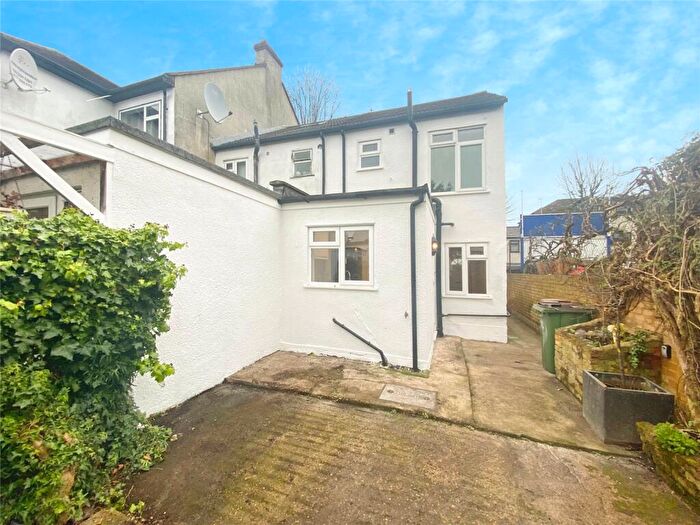 2 Bedroom Terraced House To Rent In Lind Road, Sutton, SM1