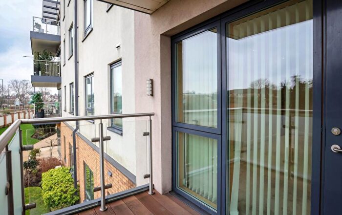2 Bedroom Flat To Rent In Castle View Retirement Village, Helston Lane, SL4