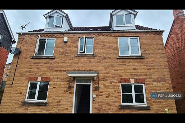 5 Bedroom Detached House To Rent In Mardling Avenue, Nottingham, NG5