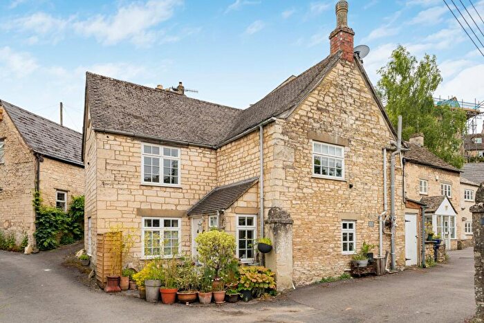 3 Bedroom Cottage For Sale In Brewery Lane, Nailsworth, GL6