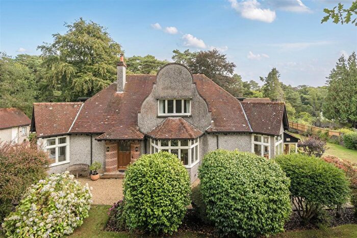 5 Bedroom Detached House For Sale In Upper Golf Links Road, Broadstone, BH18