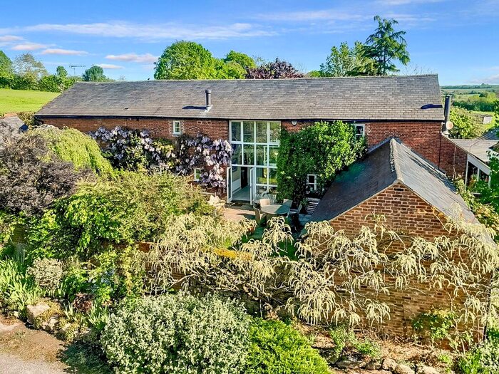 6 Bedroom Detached House For Sale In Gibbs Hill, Nettlestead, ME18