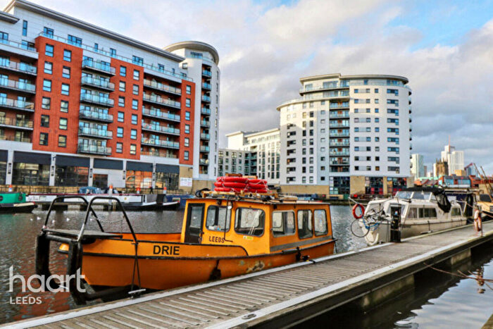 2 Bedroom Apartment For Sale In Armouries Way, Leeds, LS10