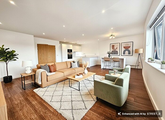 2 Bedroom Flat To Rent In Howard Road, Stanmore, HA7