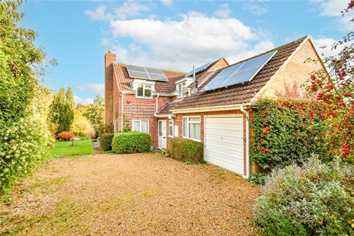 4 Bedroom Detached House For Sale In Bergamot Close, Manton, Marlborough, Wiltshire, SN8